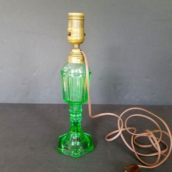 Vintage Westmoreland? Green Pressed Depression Glass Converted Whale Oil Lamp - Picture 2 of 10